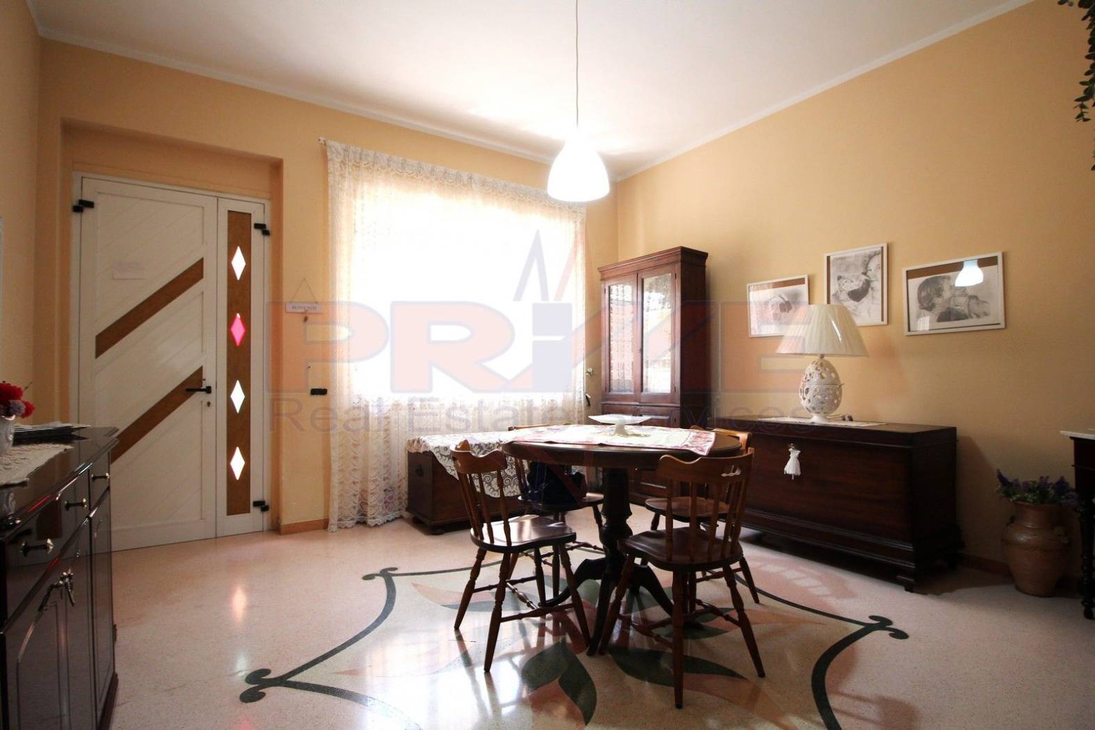 Salone Salone