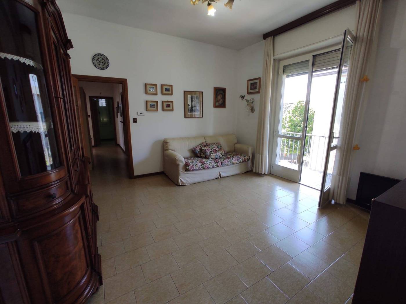 Salone