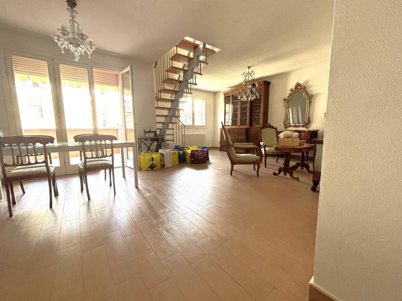 Salone