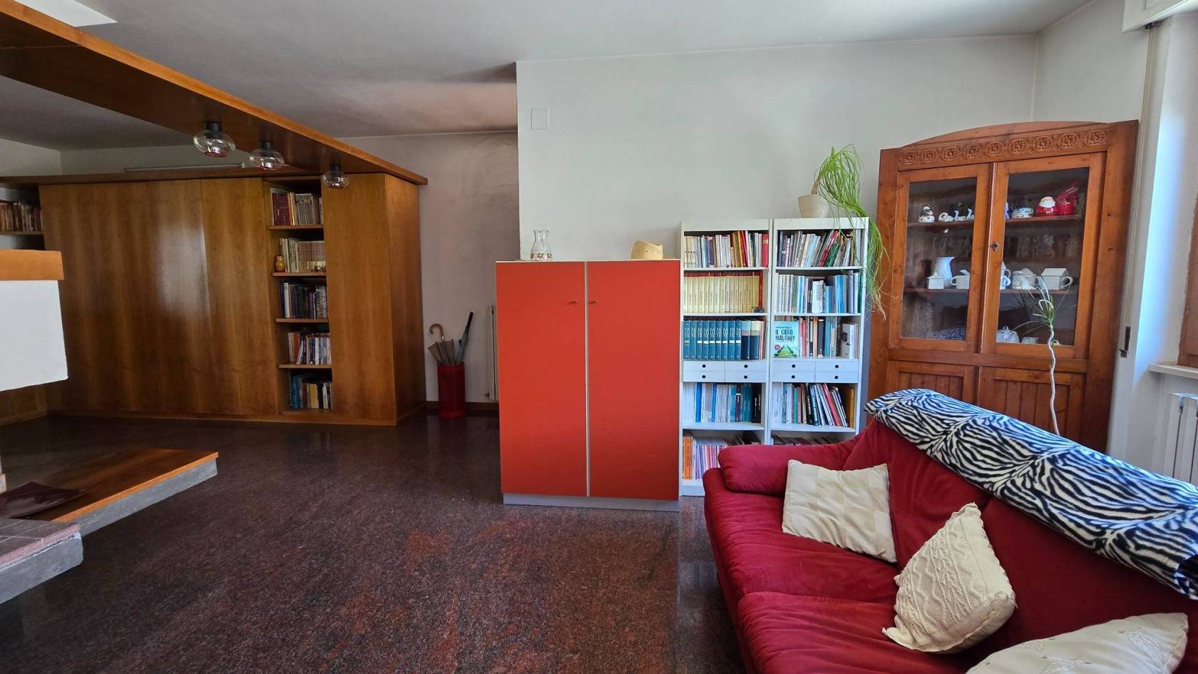 Salone