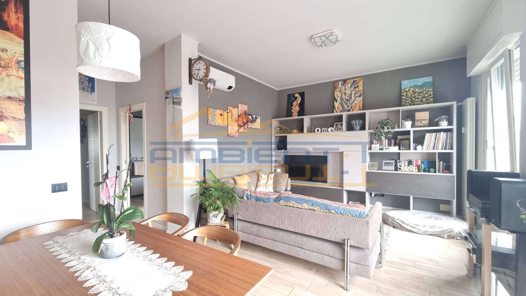 Salone
