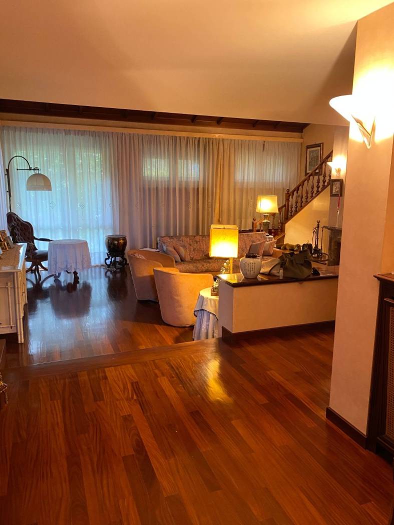 Salone