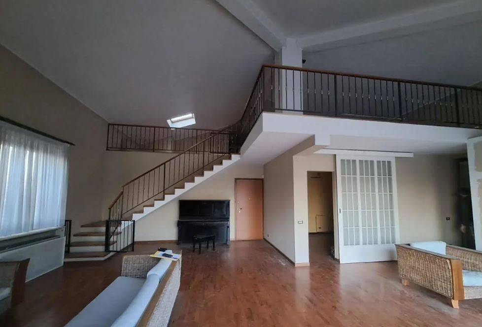 Salone