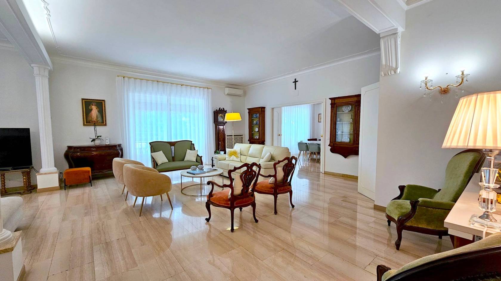 Salone