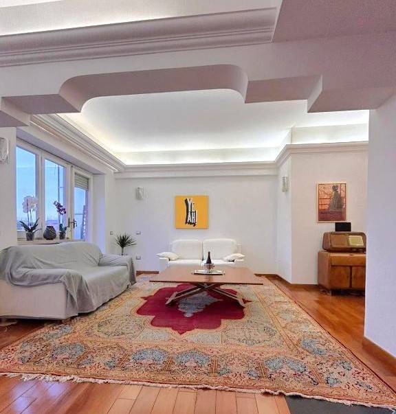 Salone