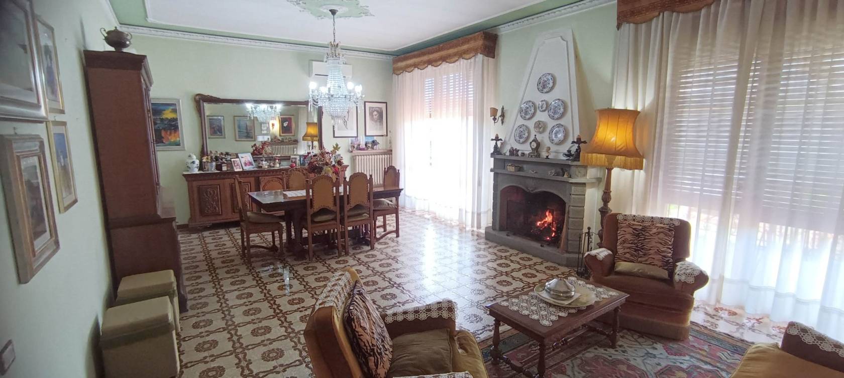 Salone