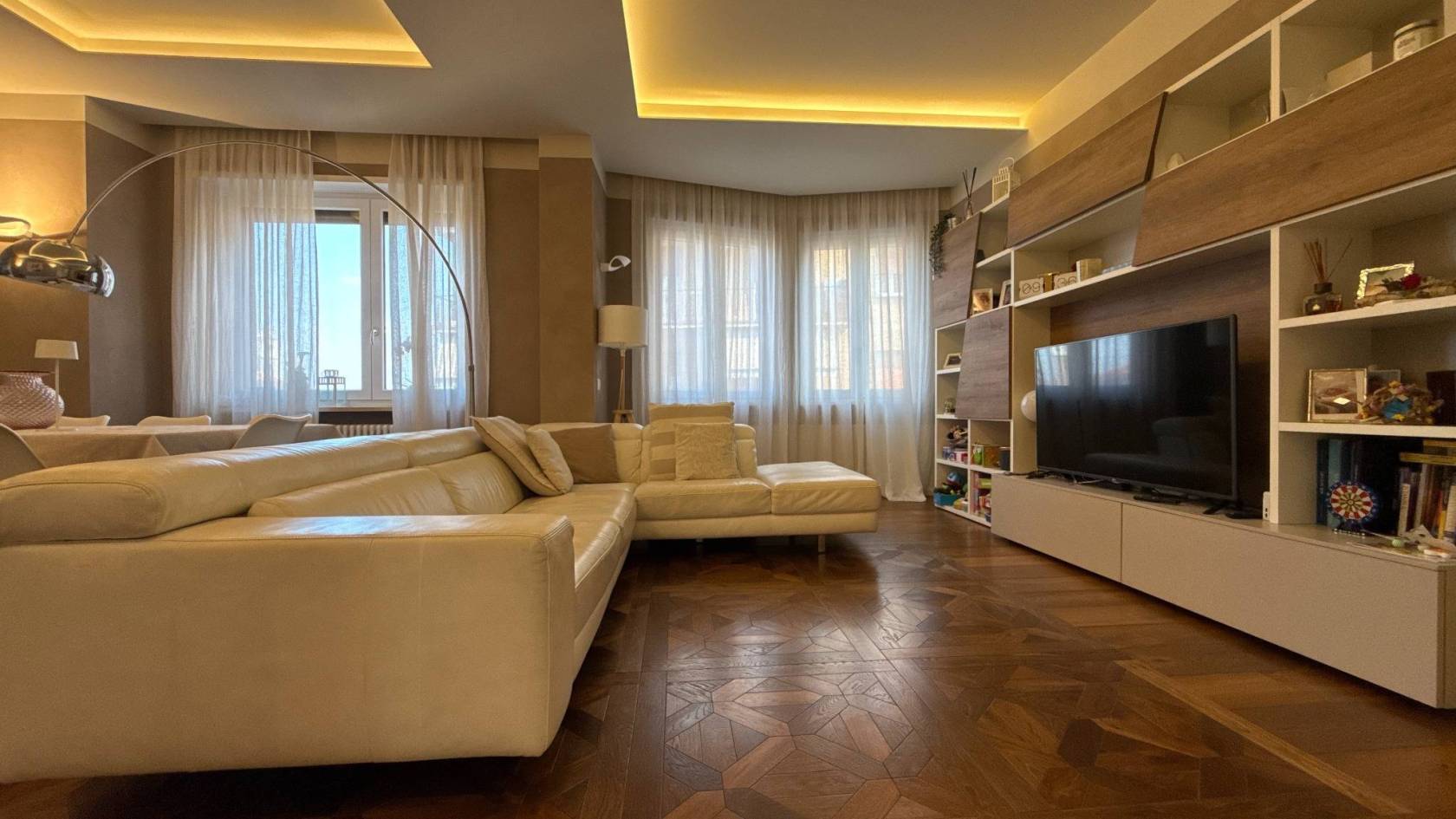 Salone Salone