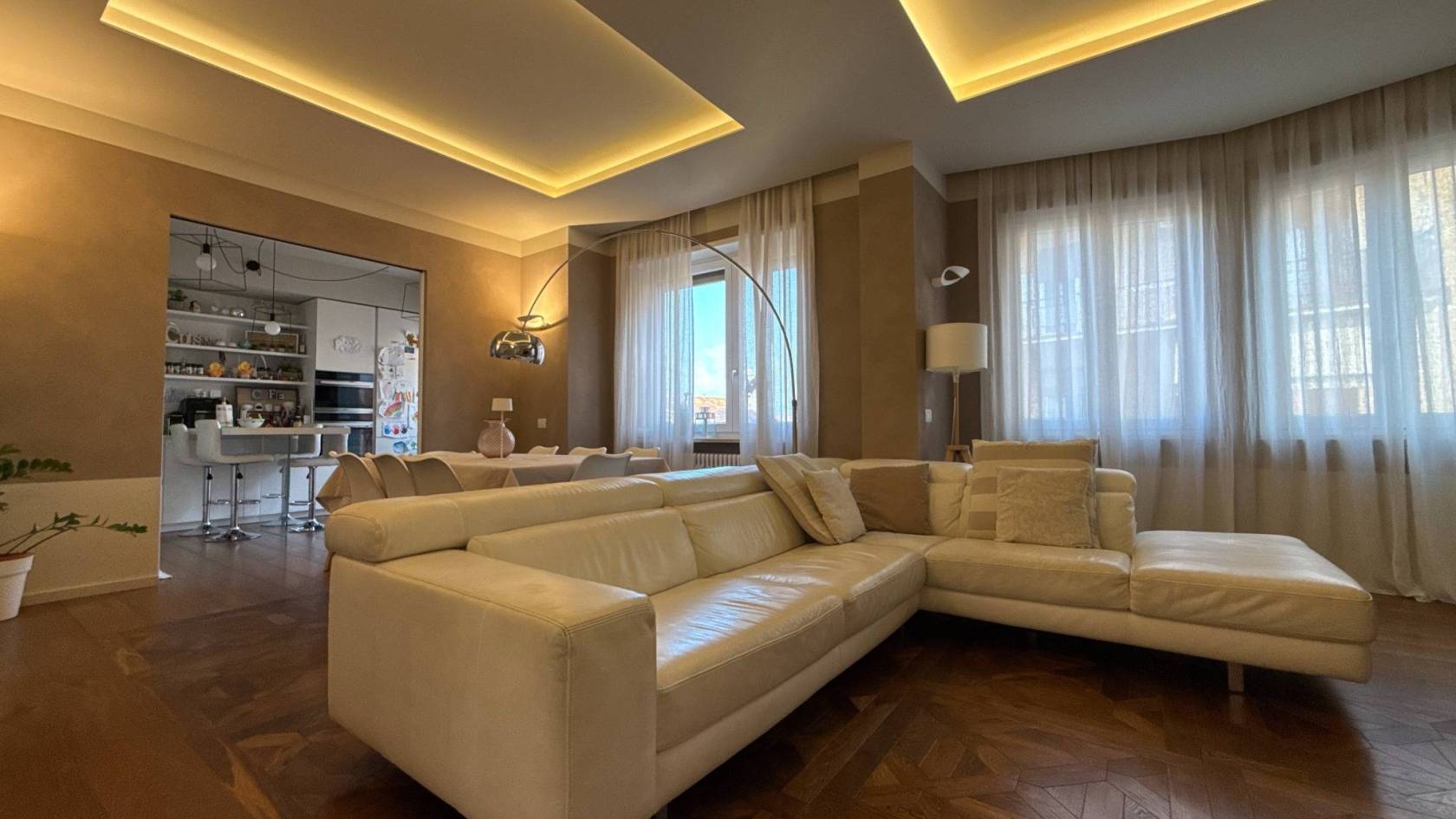 Salone Salone