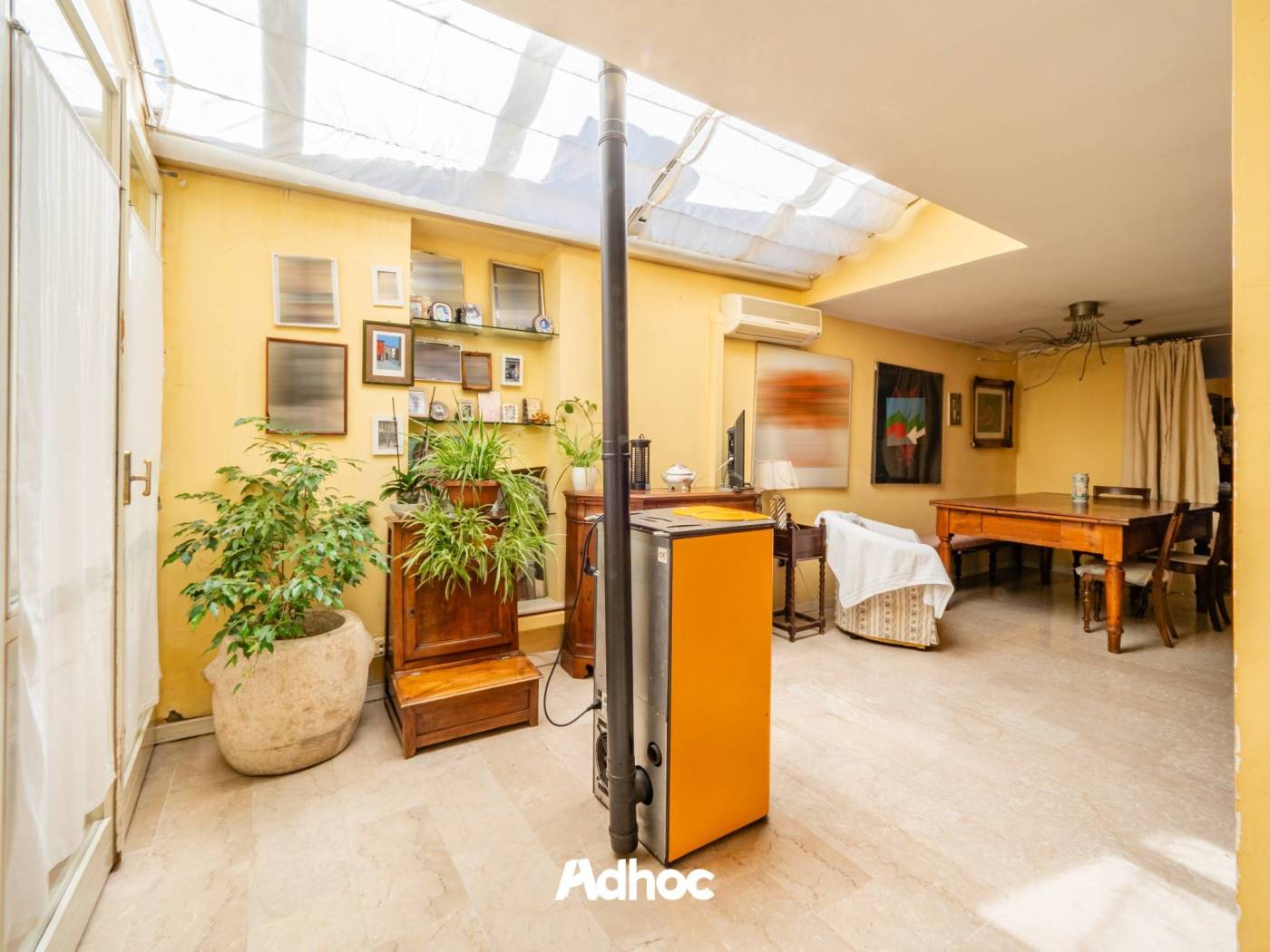 Salone