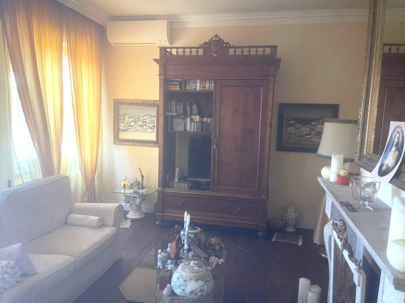 Salone