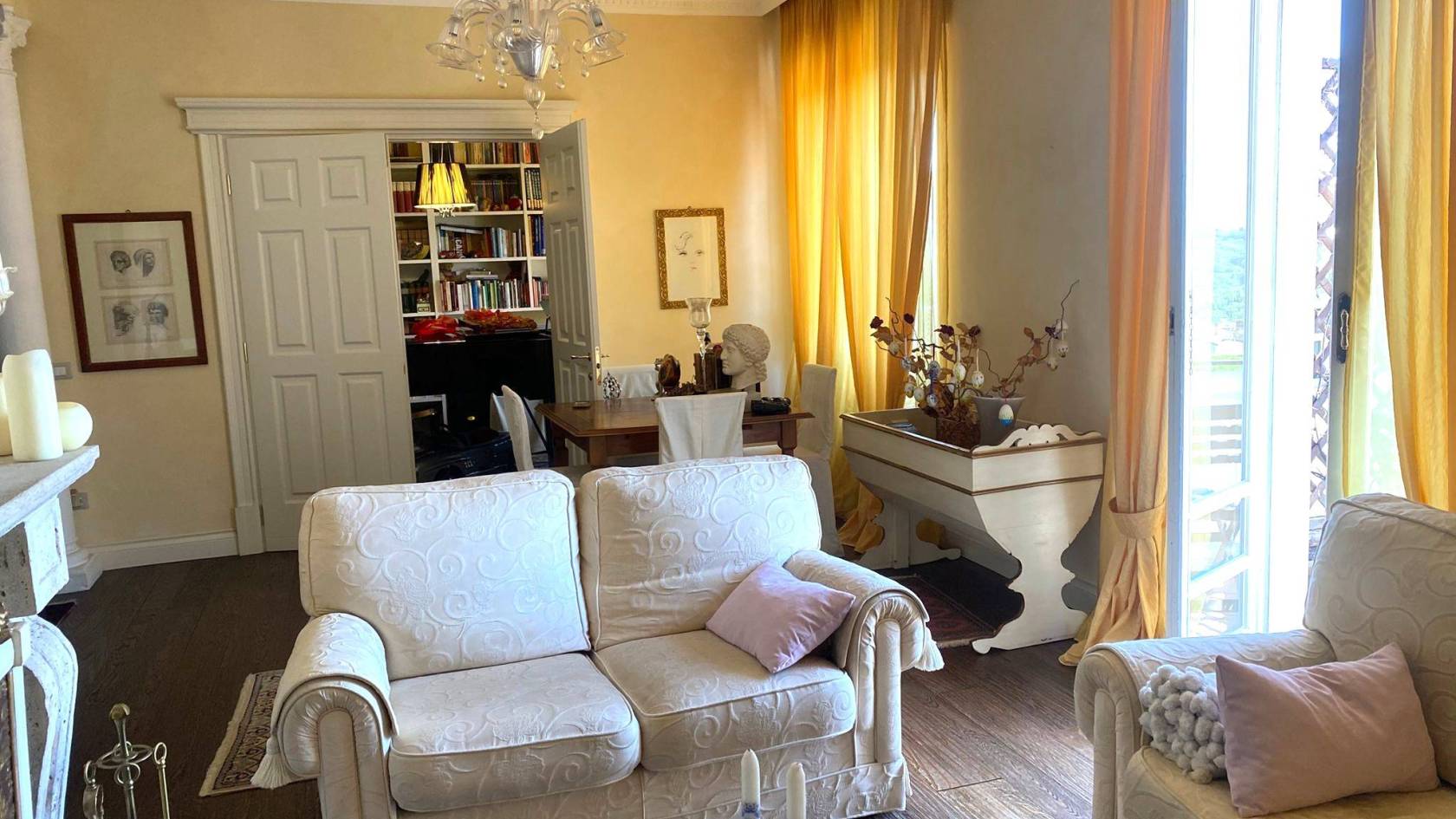 Salone