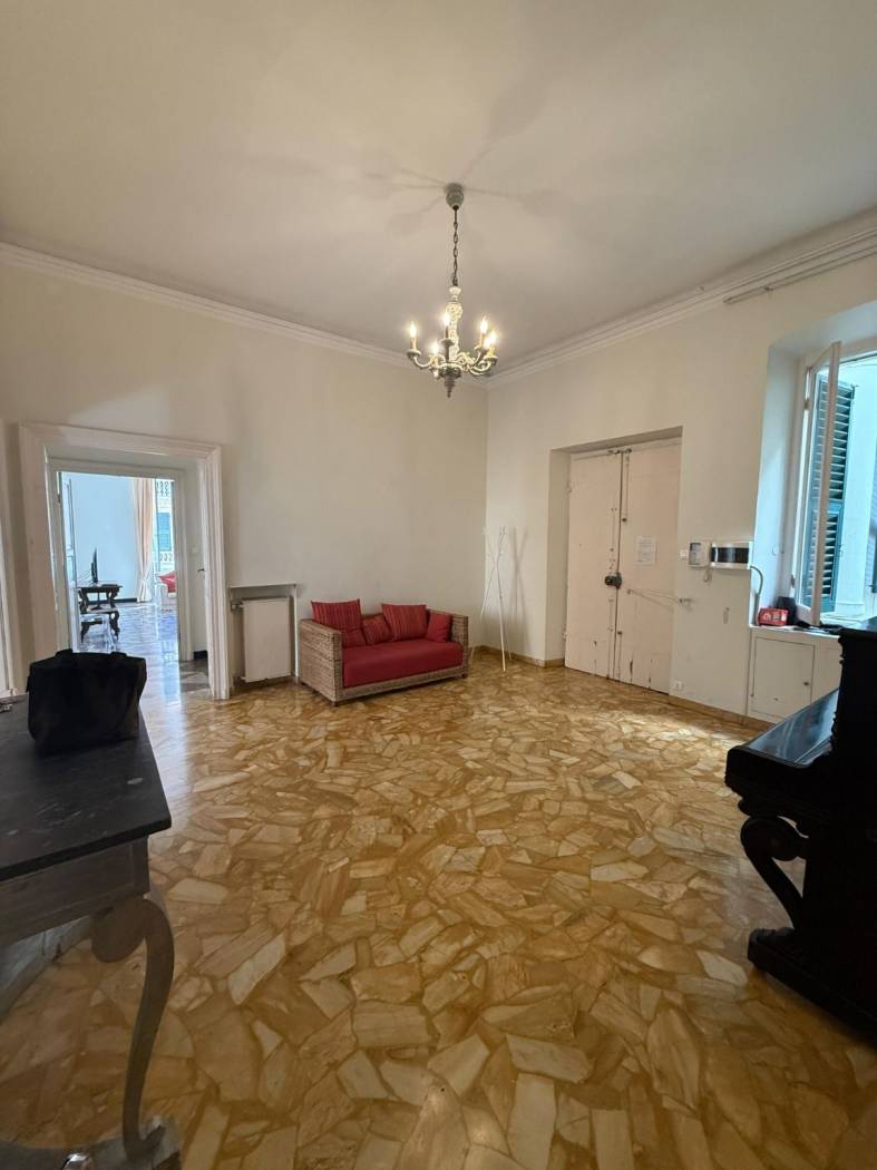 Salone