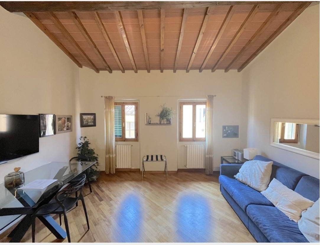 RIF. VE25GIACO, FIRENZE, S. SPIRITO, Appartamento 53 mq. Ottimo investimento. Eu. 380.000 DOTATO DI CIR E CIN Nel quartiere pù antico di Firenze, 