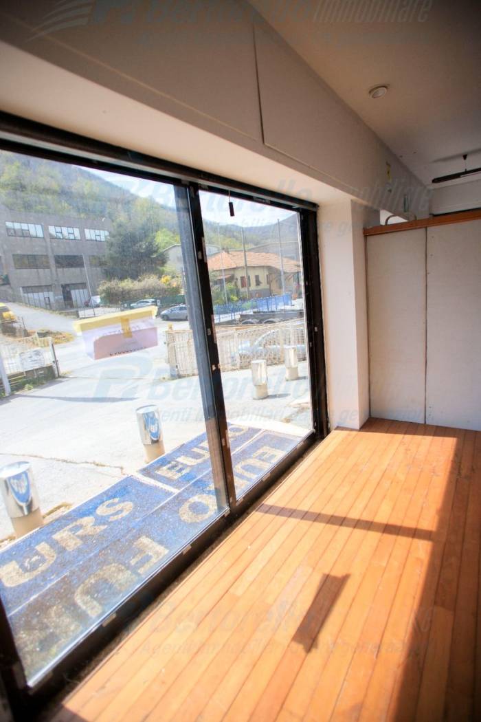 Interno non residenziale Interno non residenziale