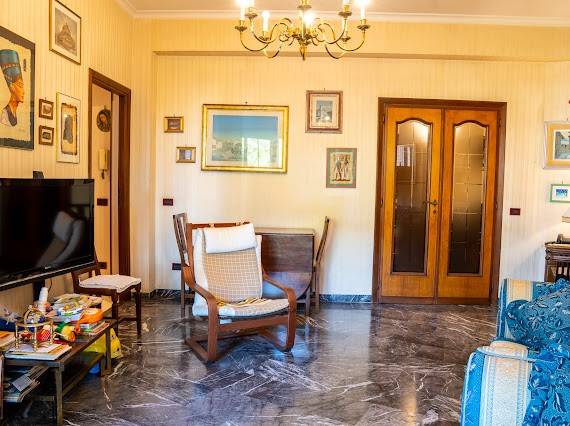 Salone