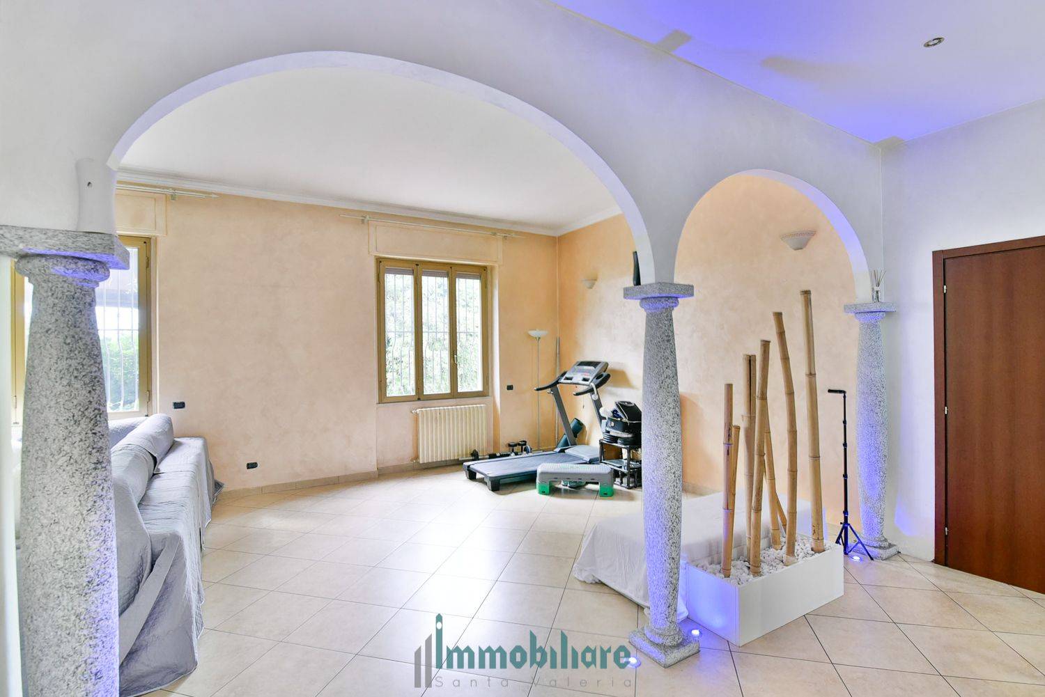 Salone