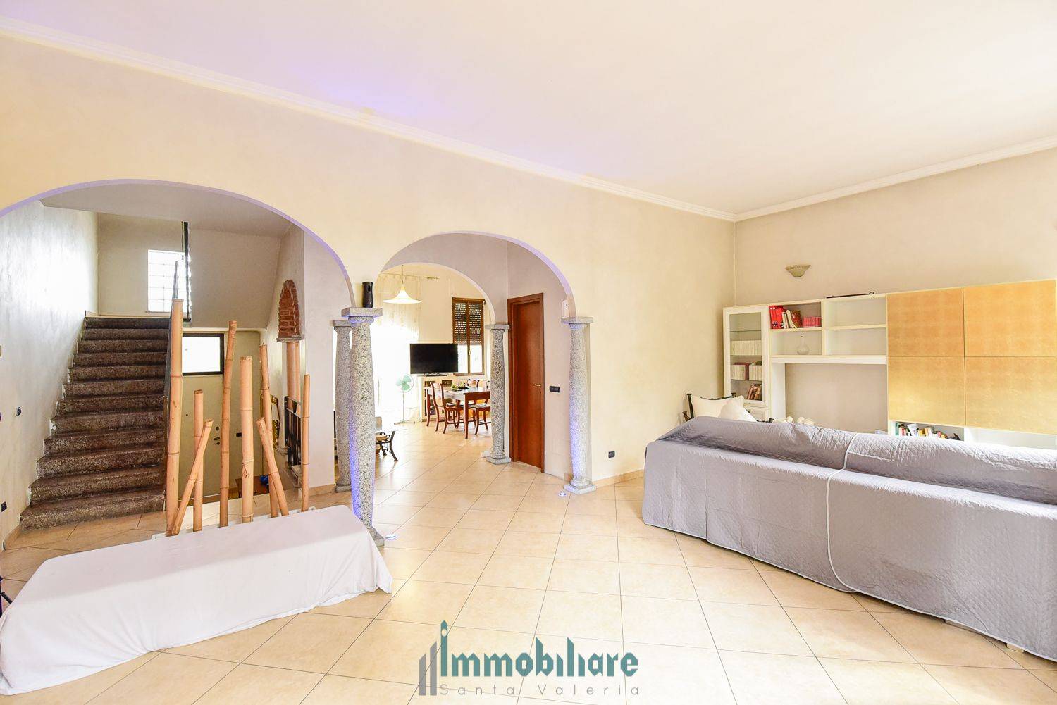 Salone