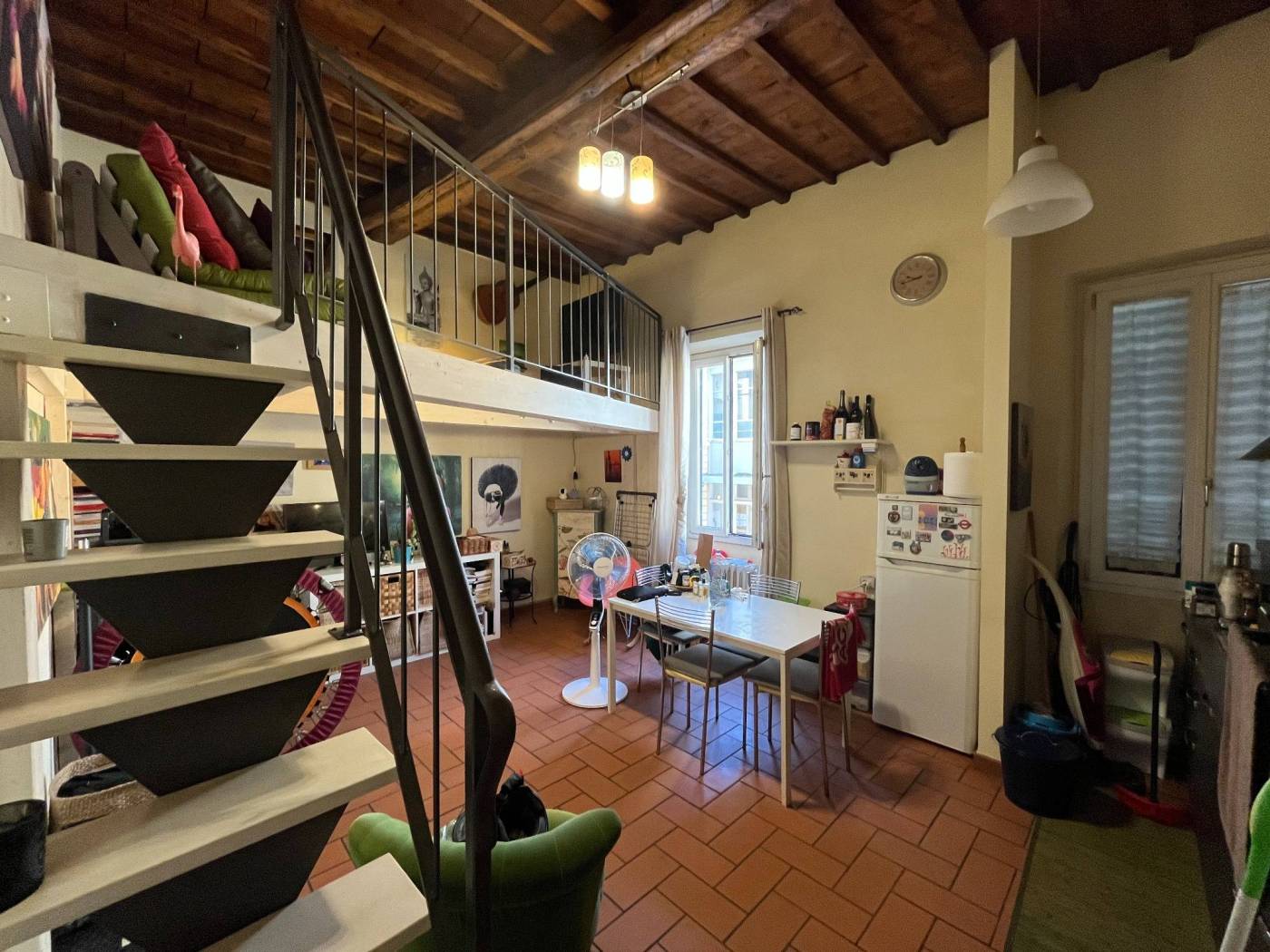 VE25BALAN-PIAZZA OBERDAN-2,5 VANI-OTTIME CONDIZIONI Eu. 250.000,00 Nelle immediate vicinanze di Via Gioberti, in zona servita da ogni tipo di