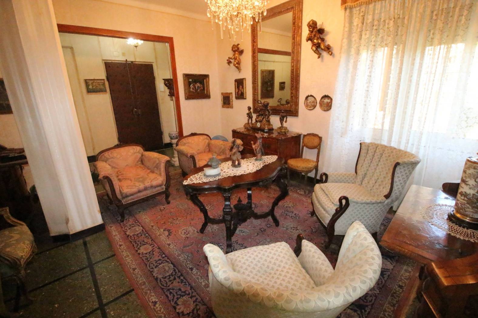 Salone