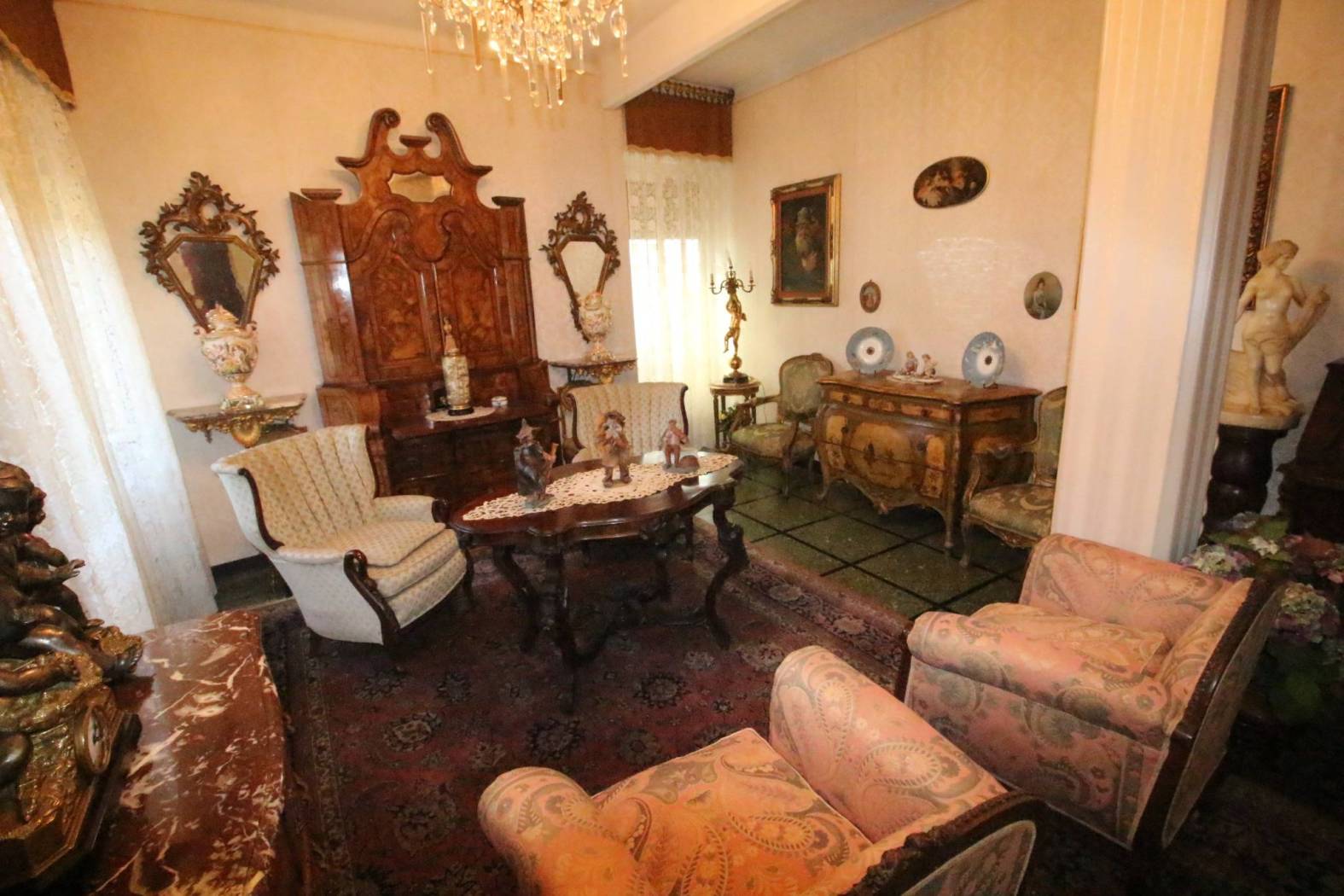 Salone