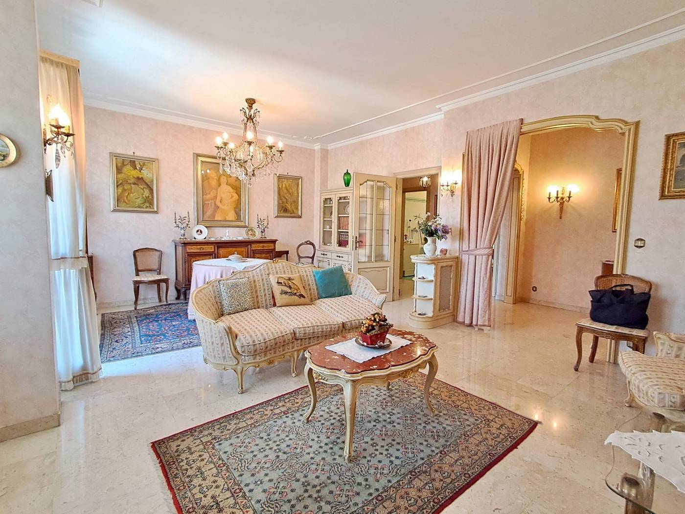 Salone