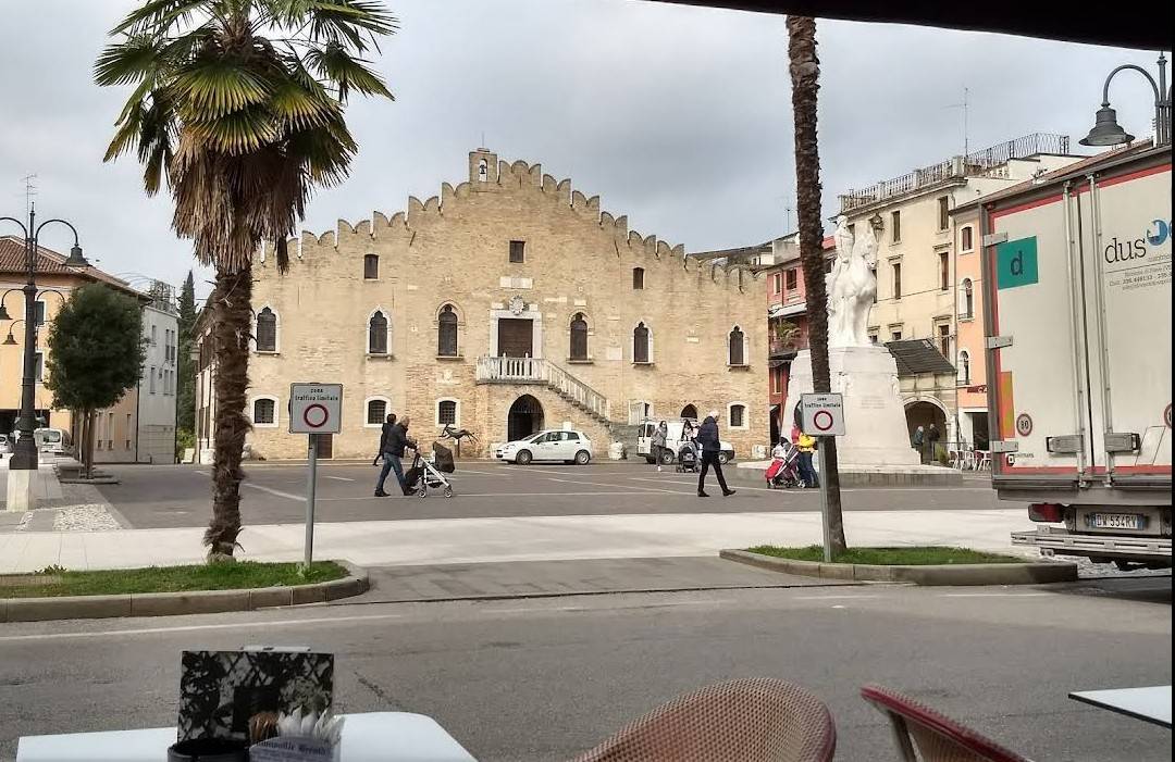 Zona
