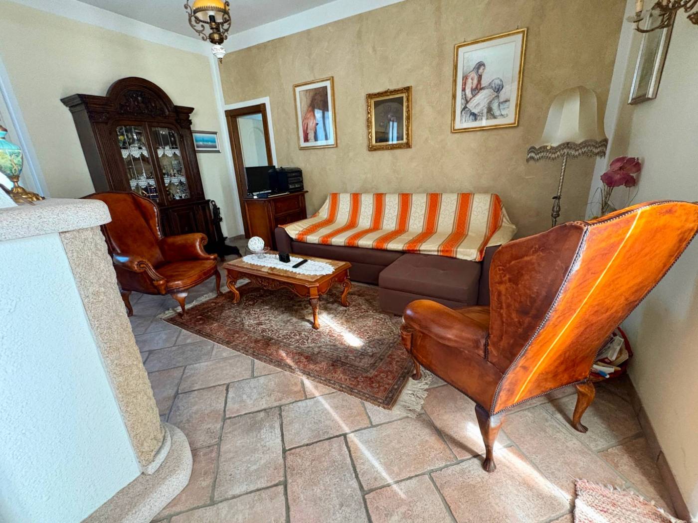 Salone