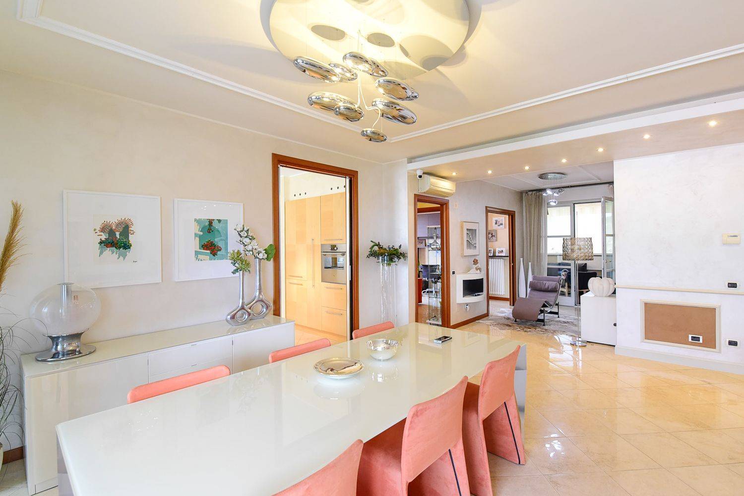 Salone