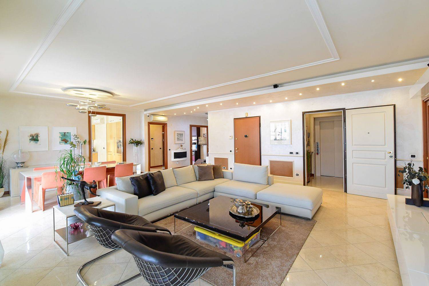 Salone
