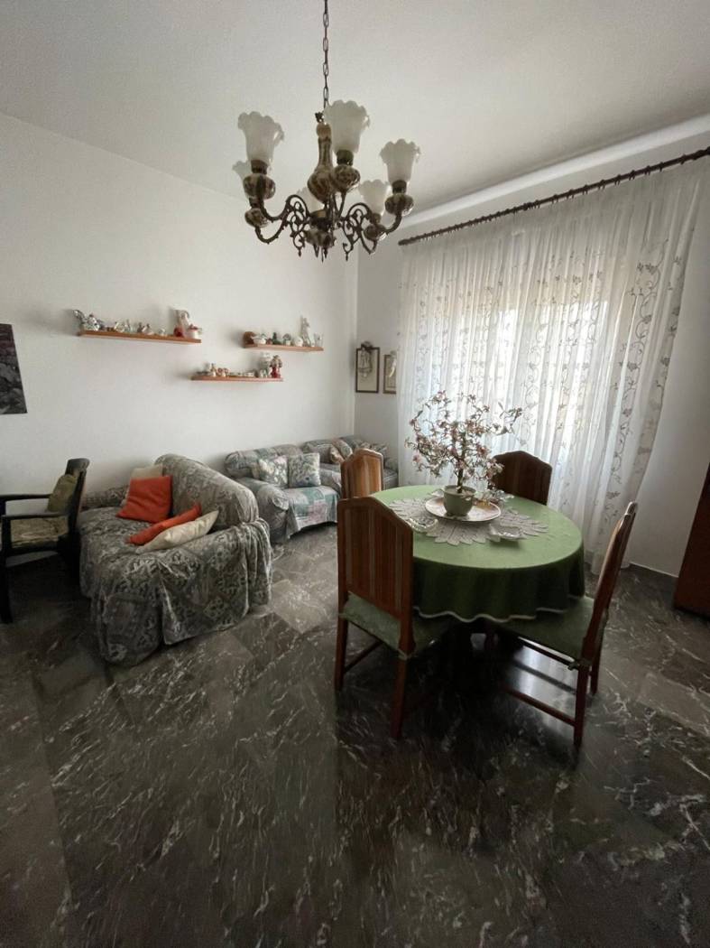 Salone