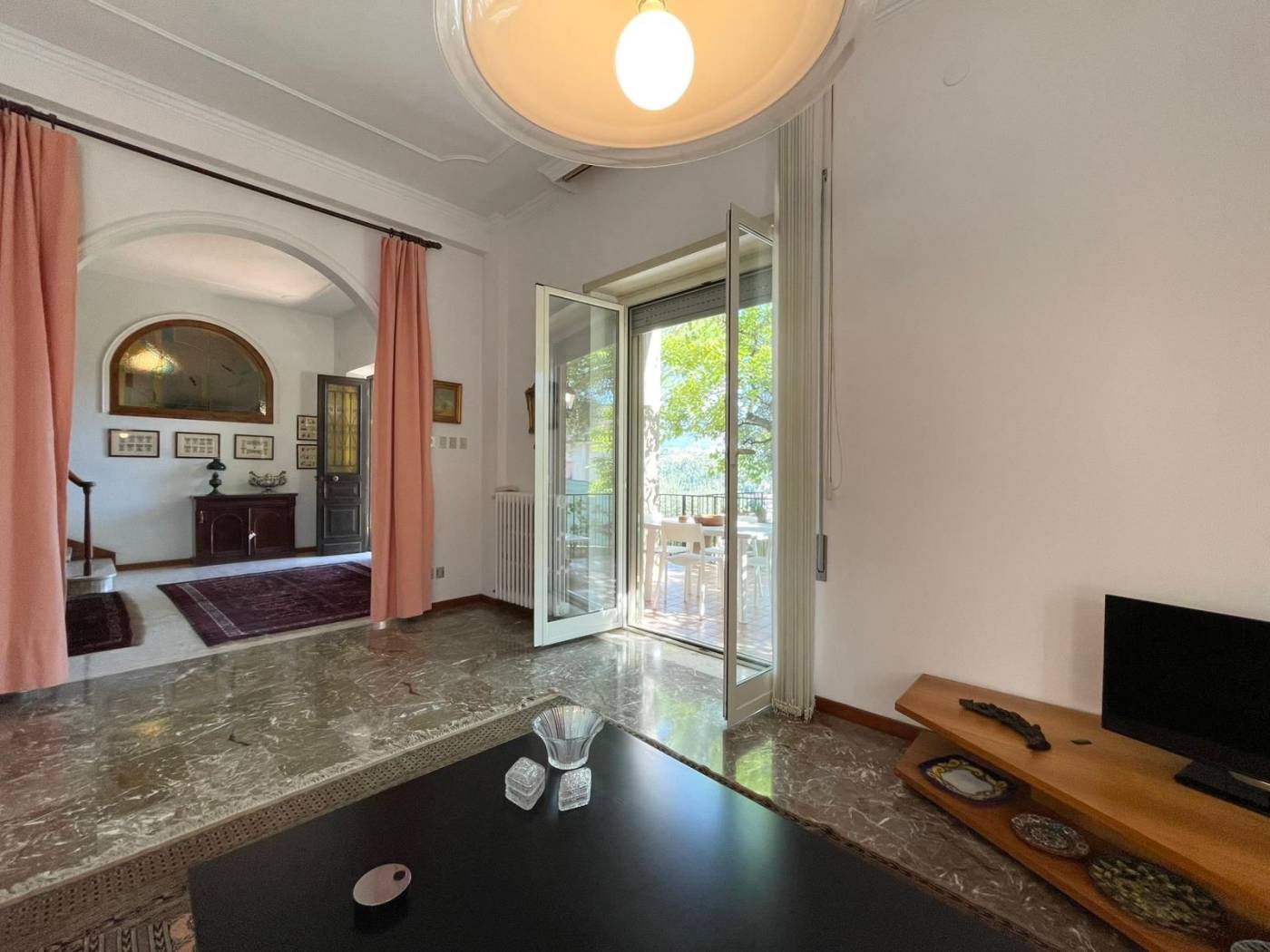 Salone
