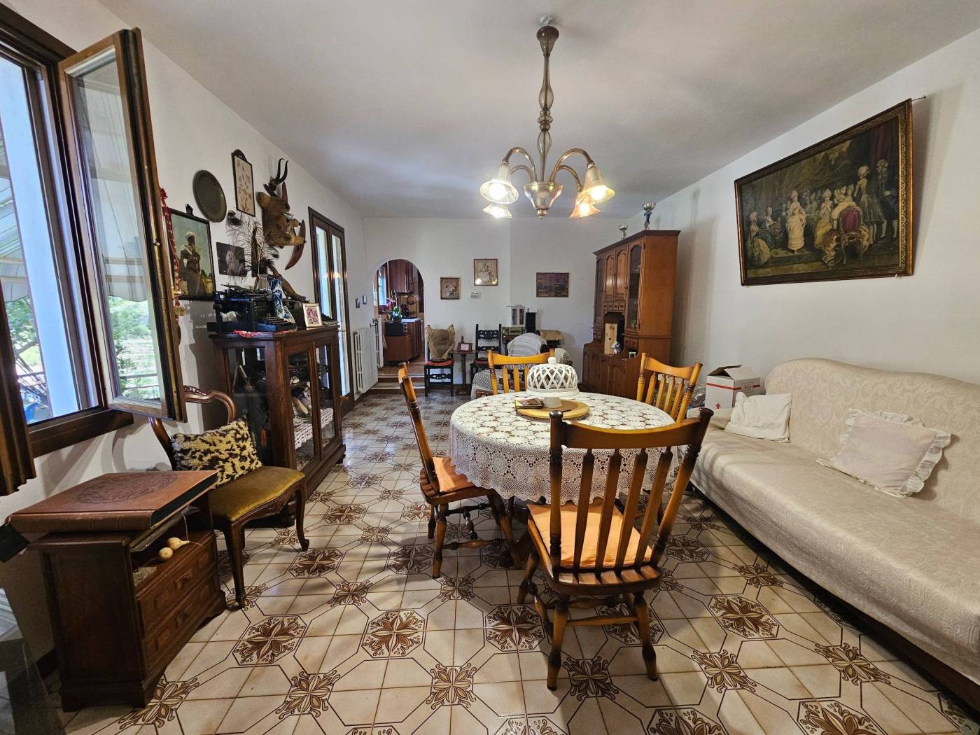 Salone