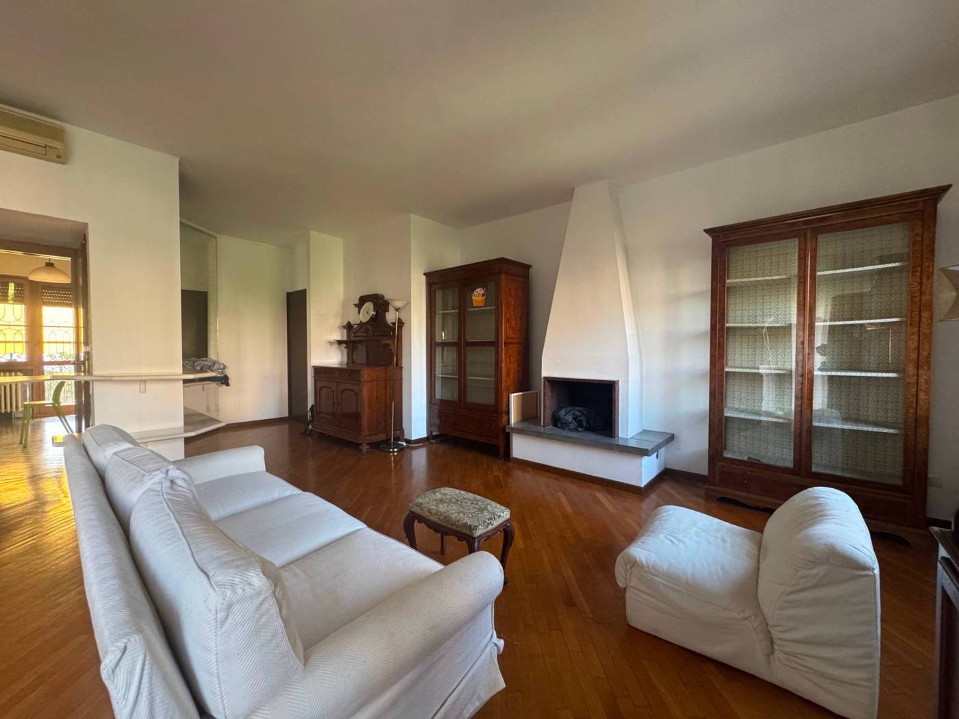 Salone