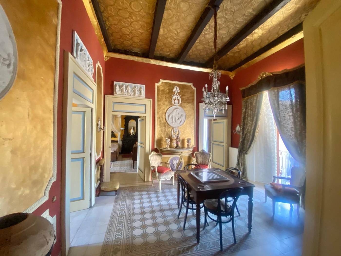 Salone