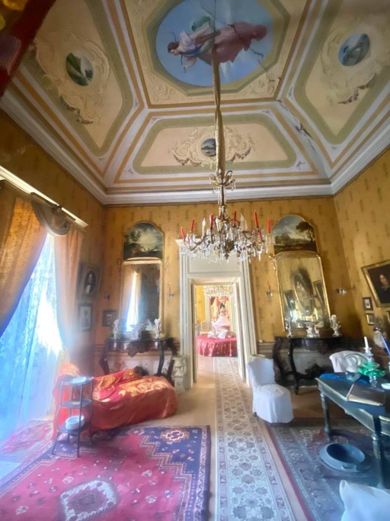 Salone