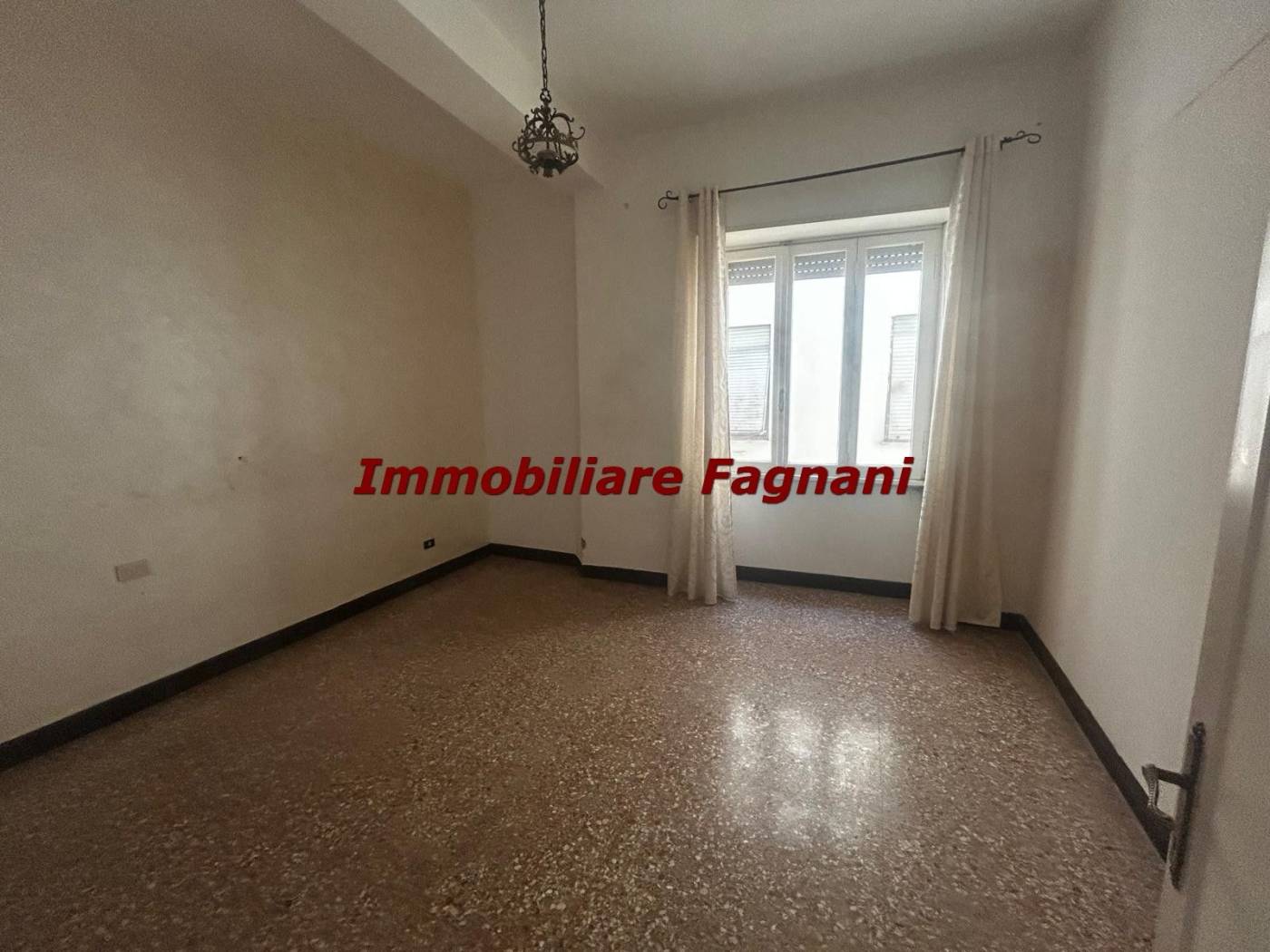 Stanza non arredata