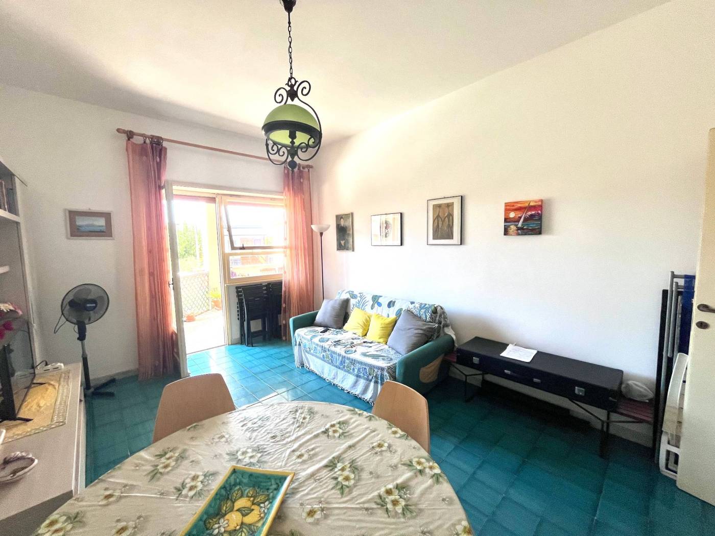 Salone