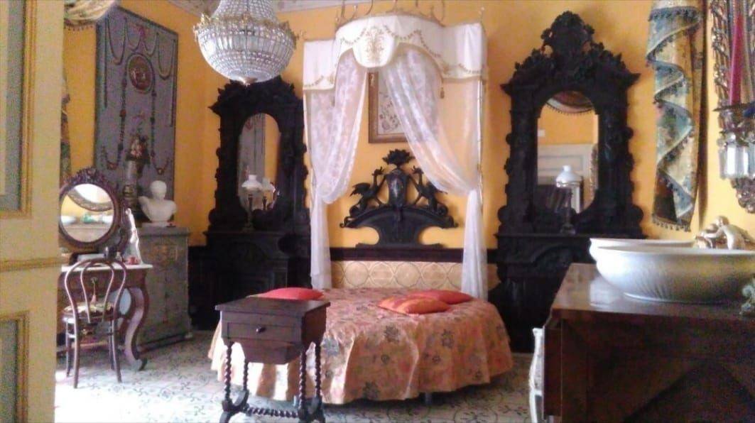 Salone