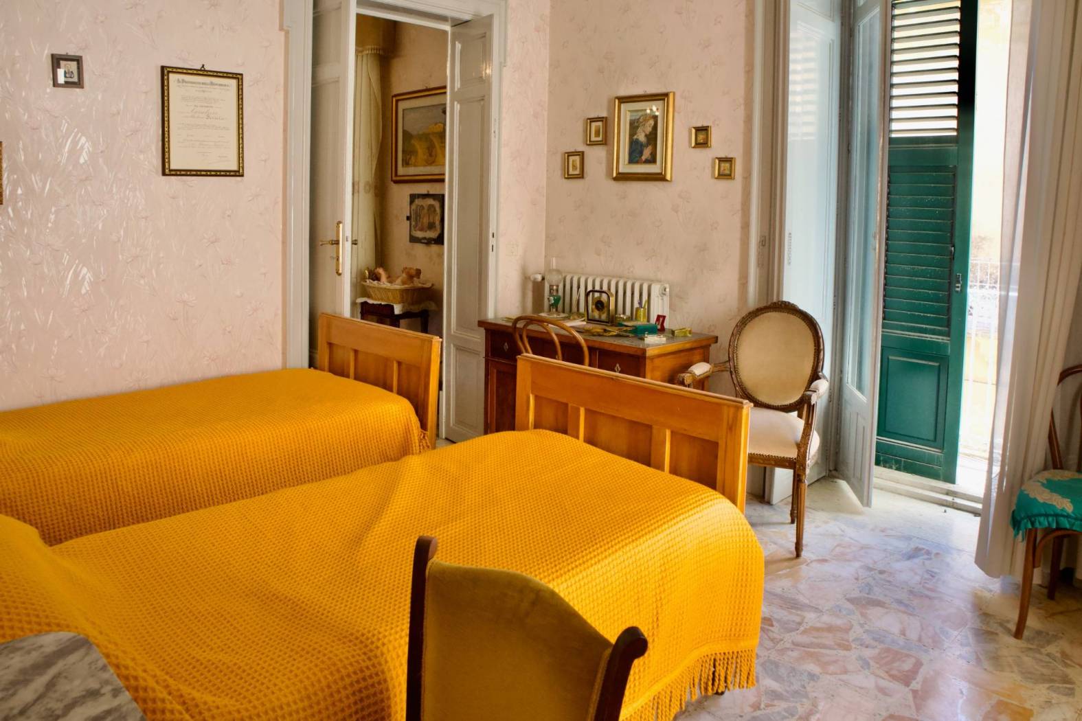 Salone