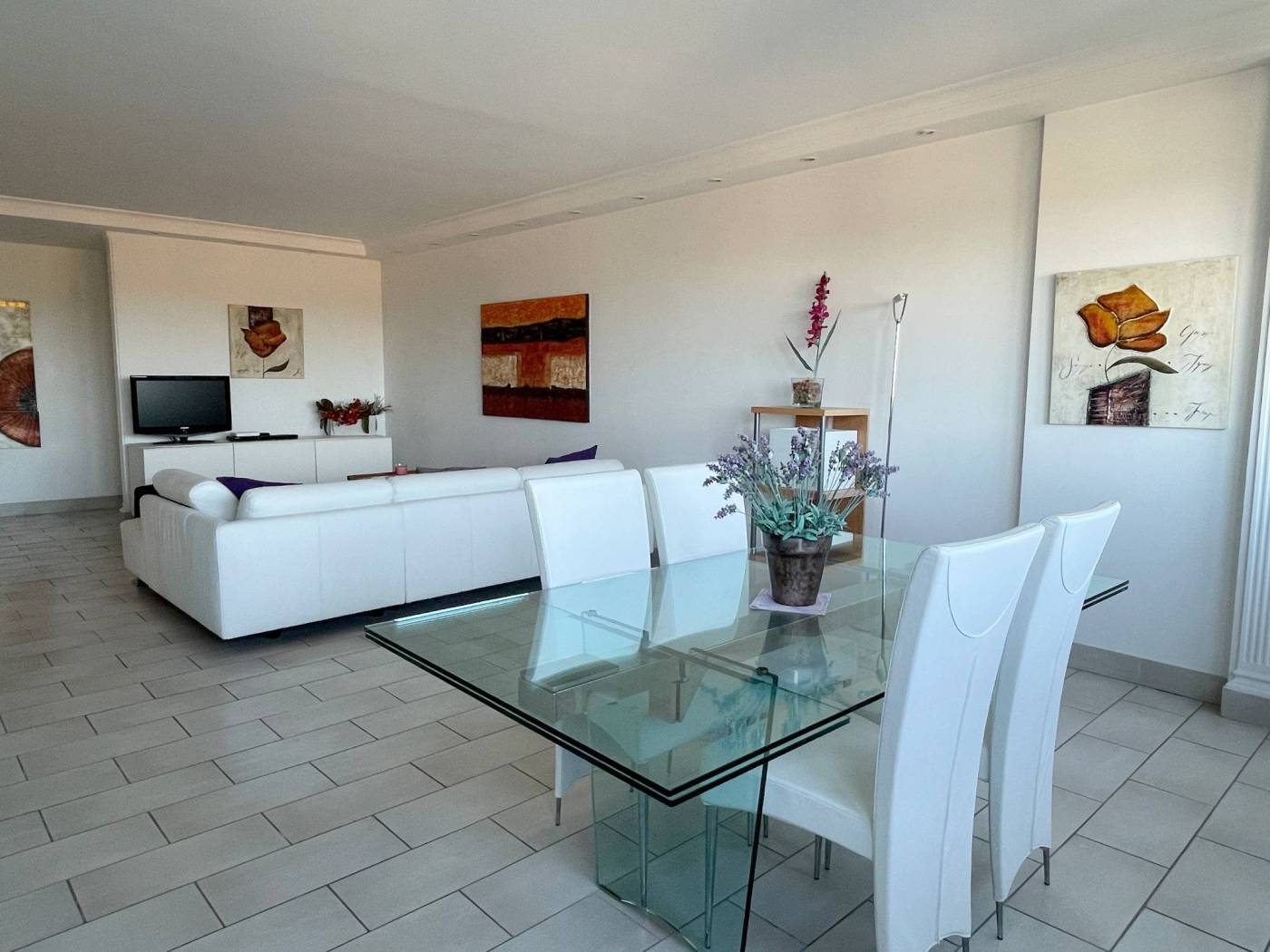 Salone