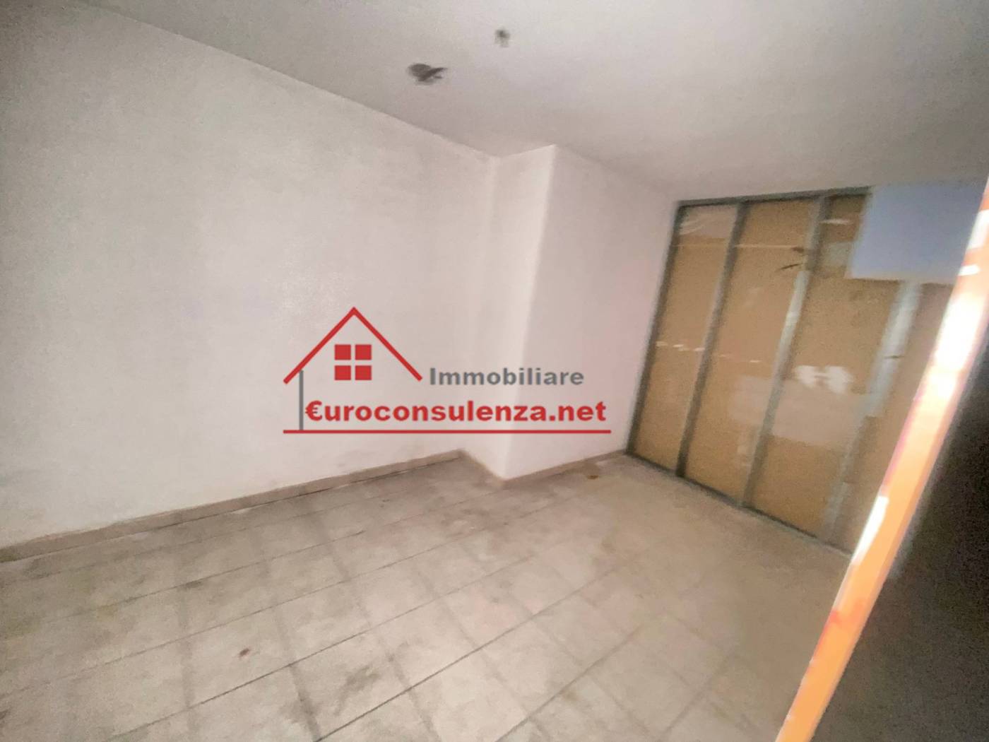 Stanza non arredata