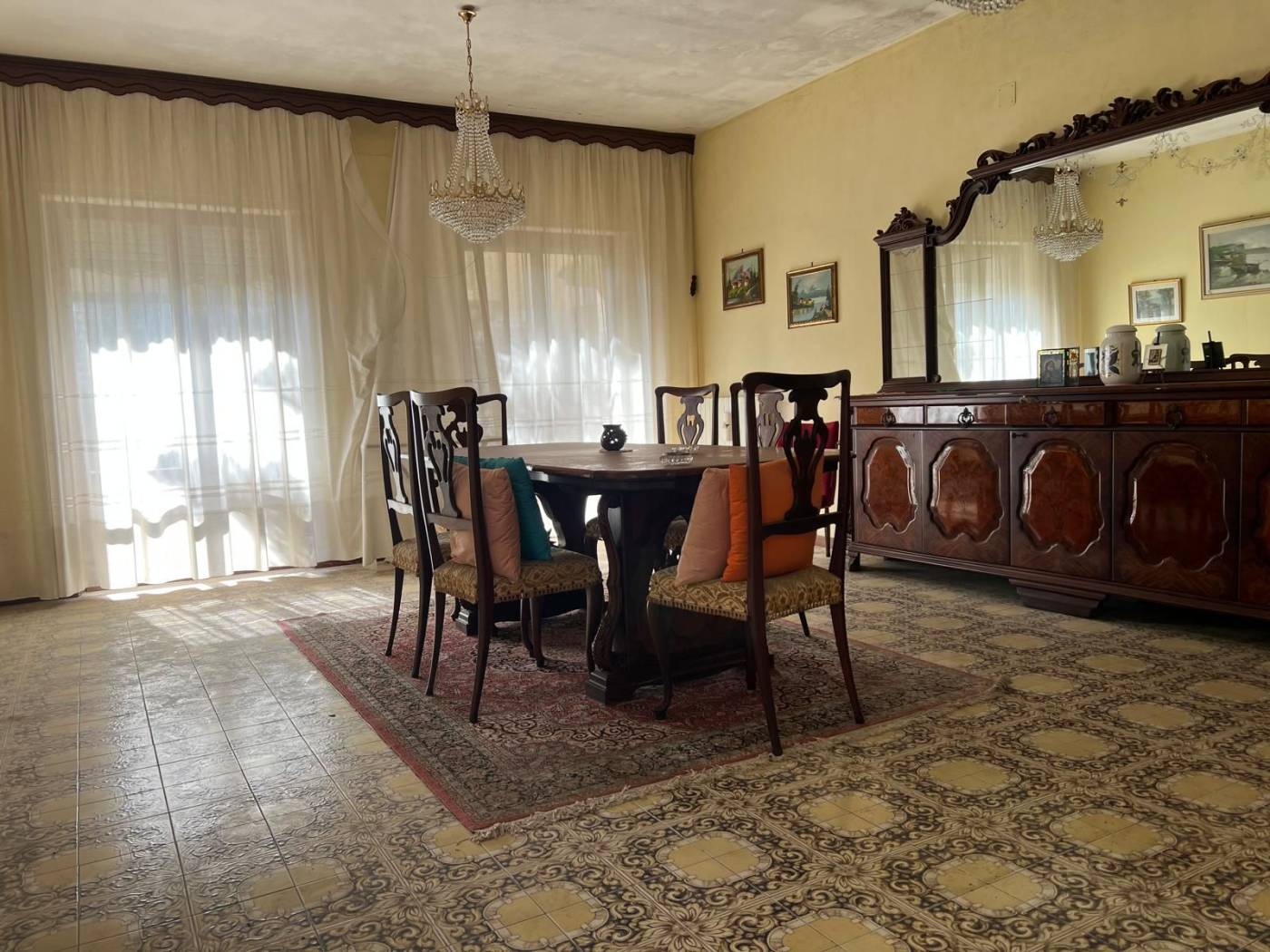Salone