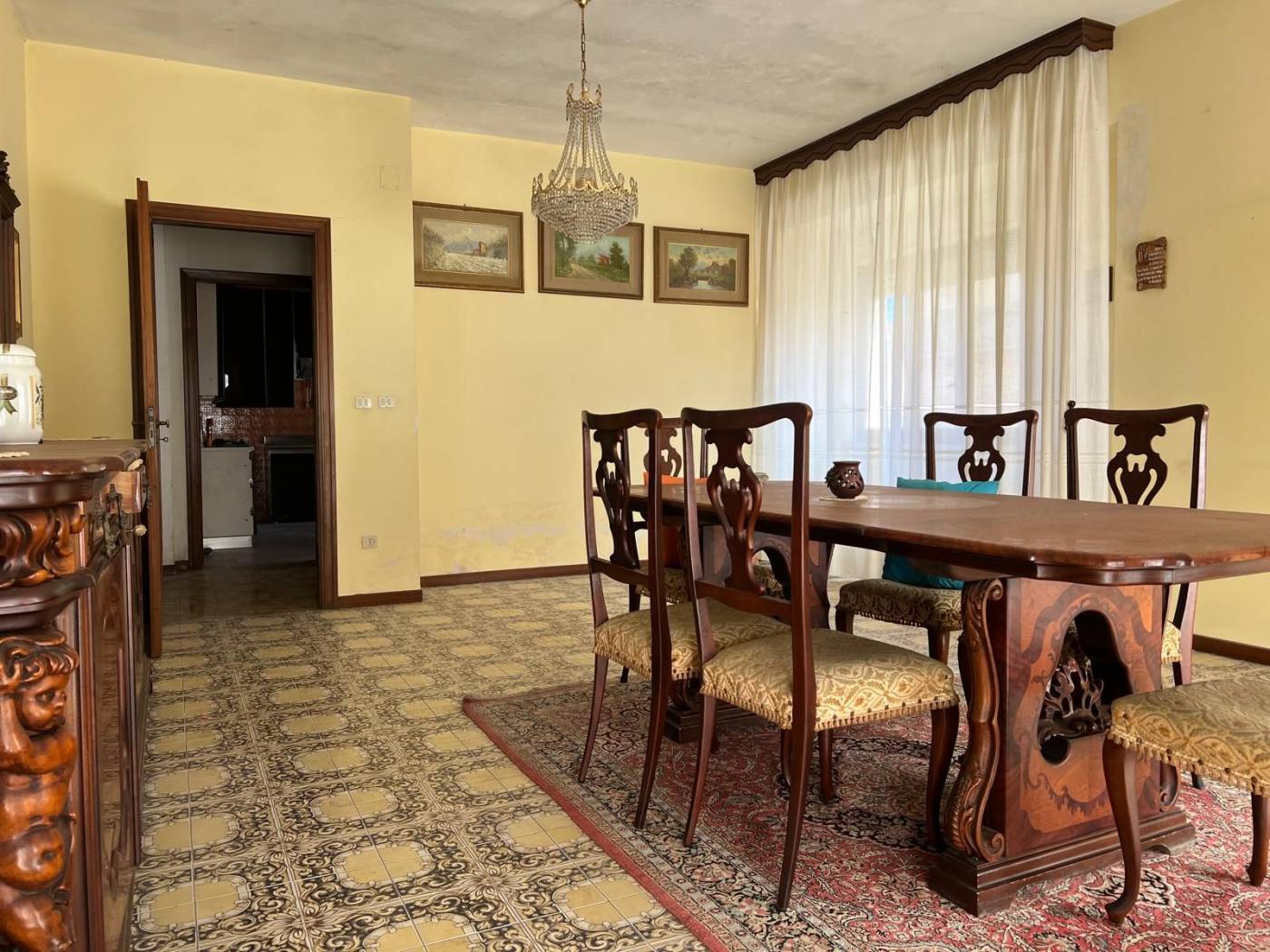 Salone