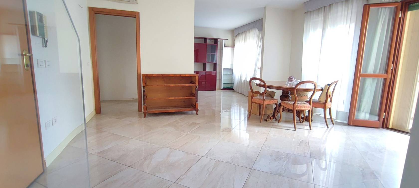 Salone