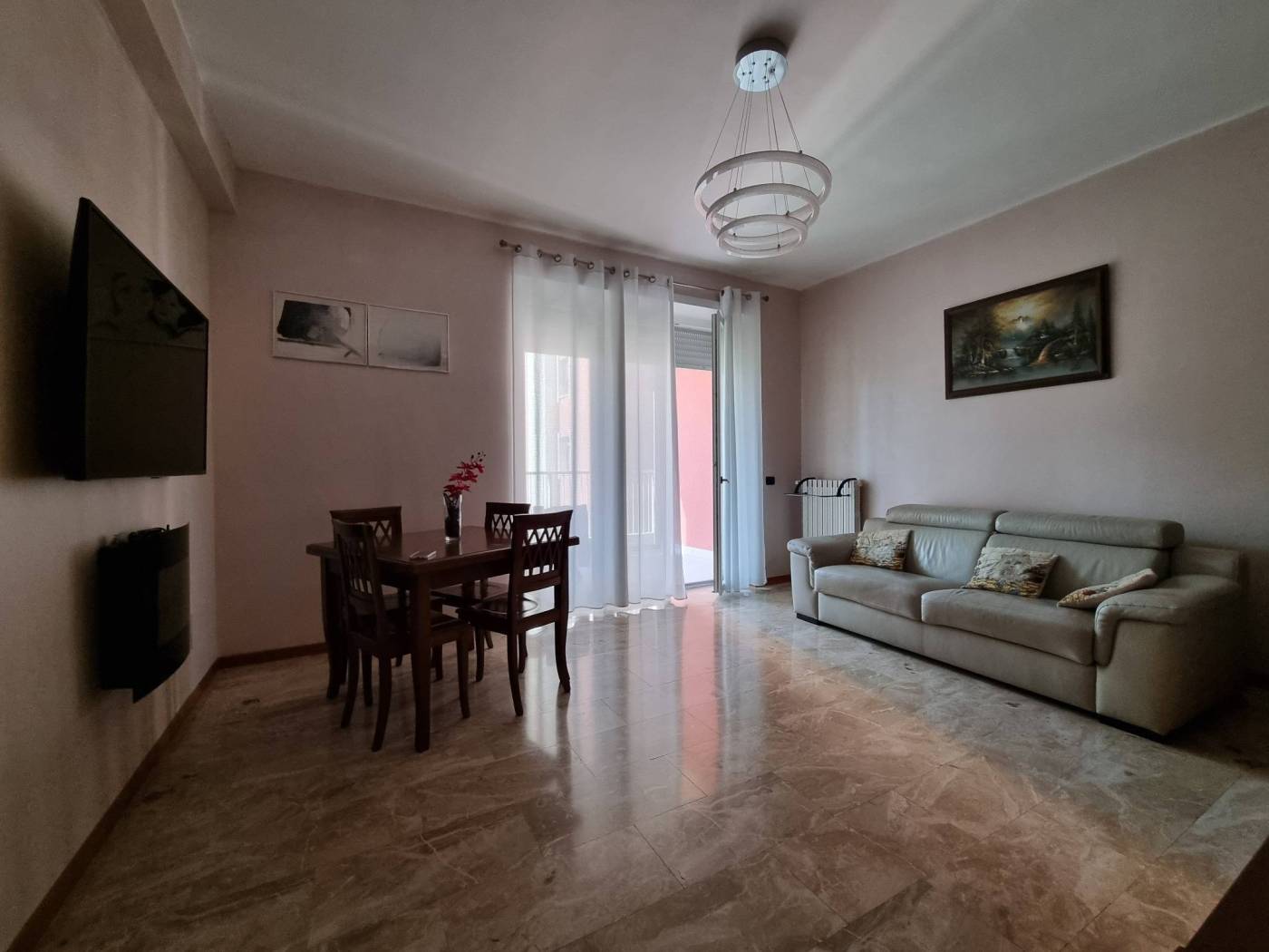 Salone