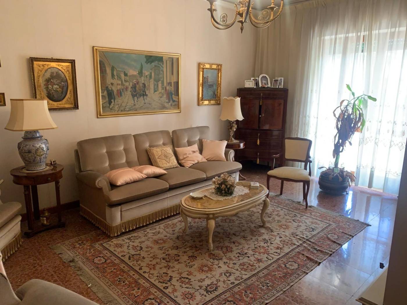 Salone