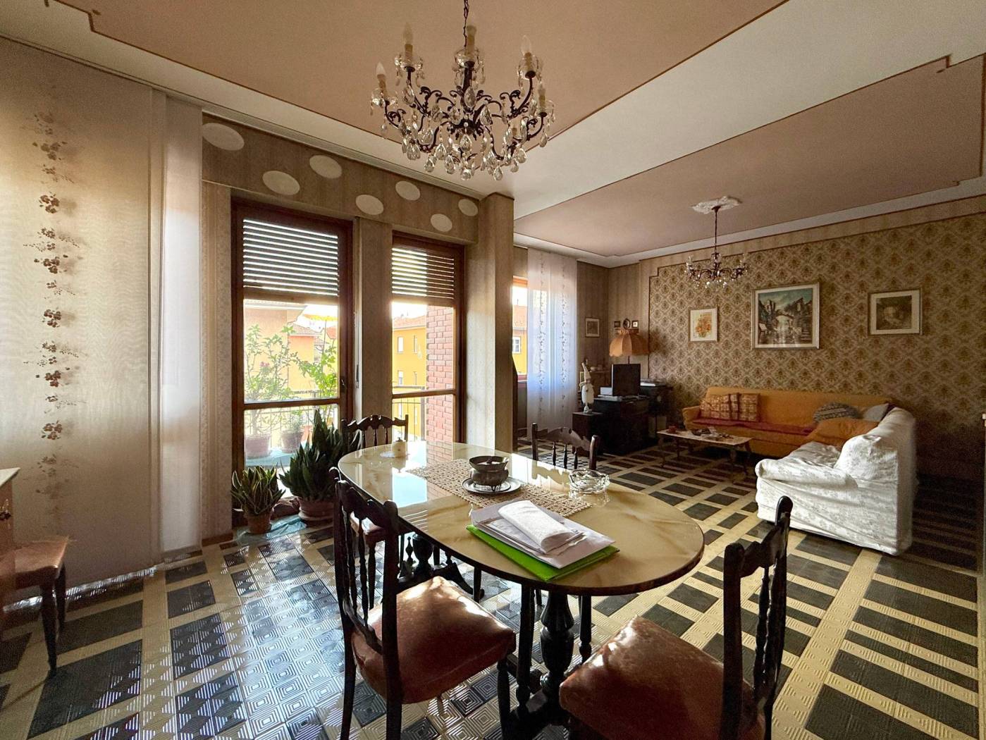 Salone