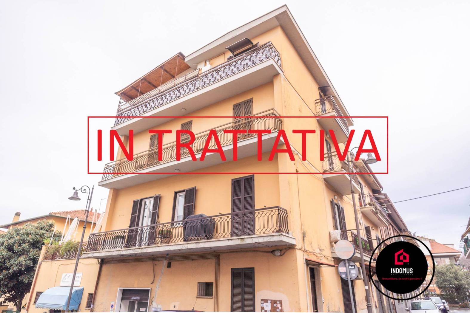 POSSIBILITA' DI FRAZIONAMENTO IN DUE UNITA' Zona tranquilla, servizi nelle vicinanze situato al centro di Grottaferrata spazioso appartamento di 150 