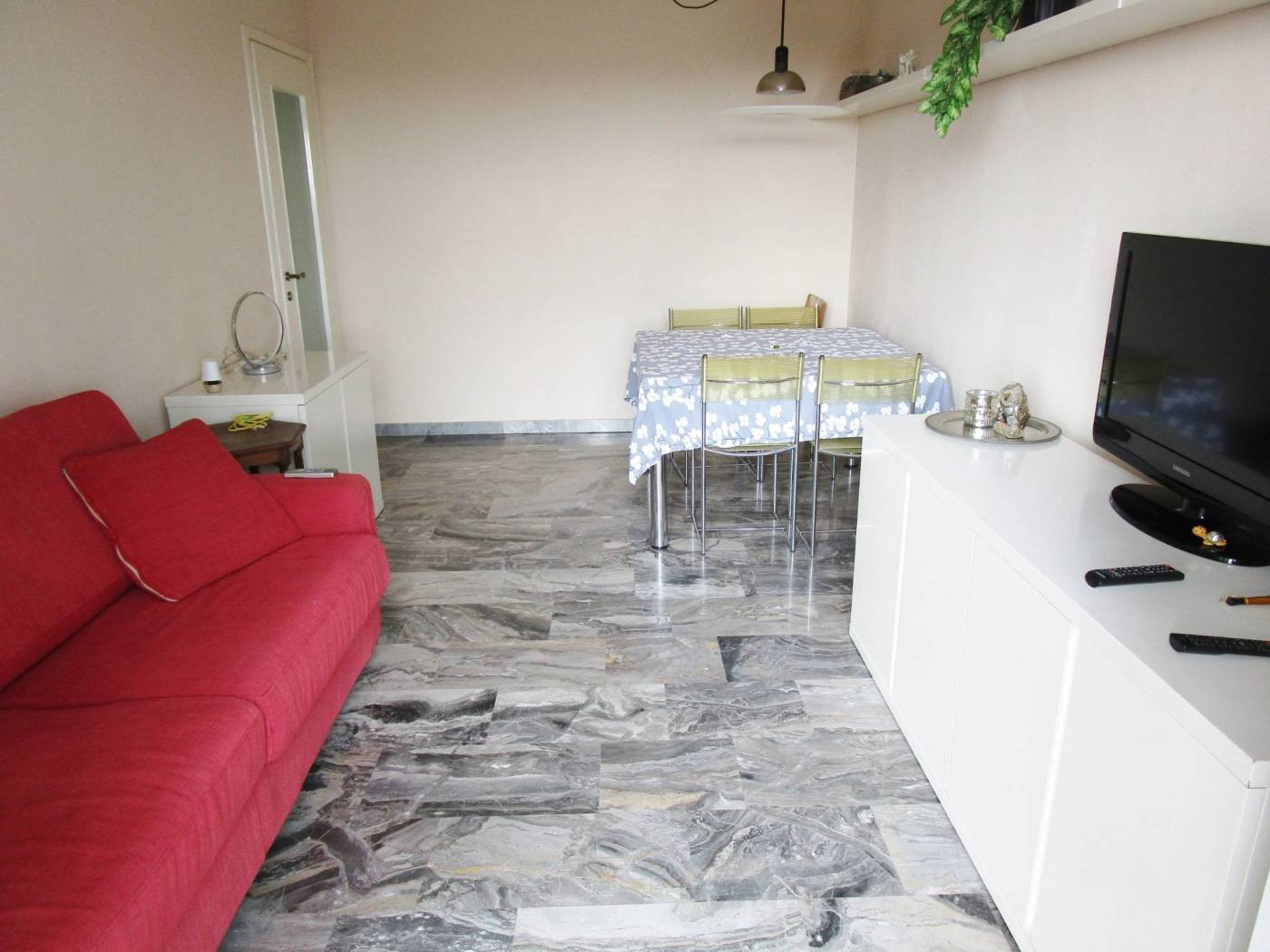 Salone