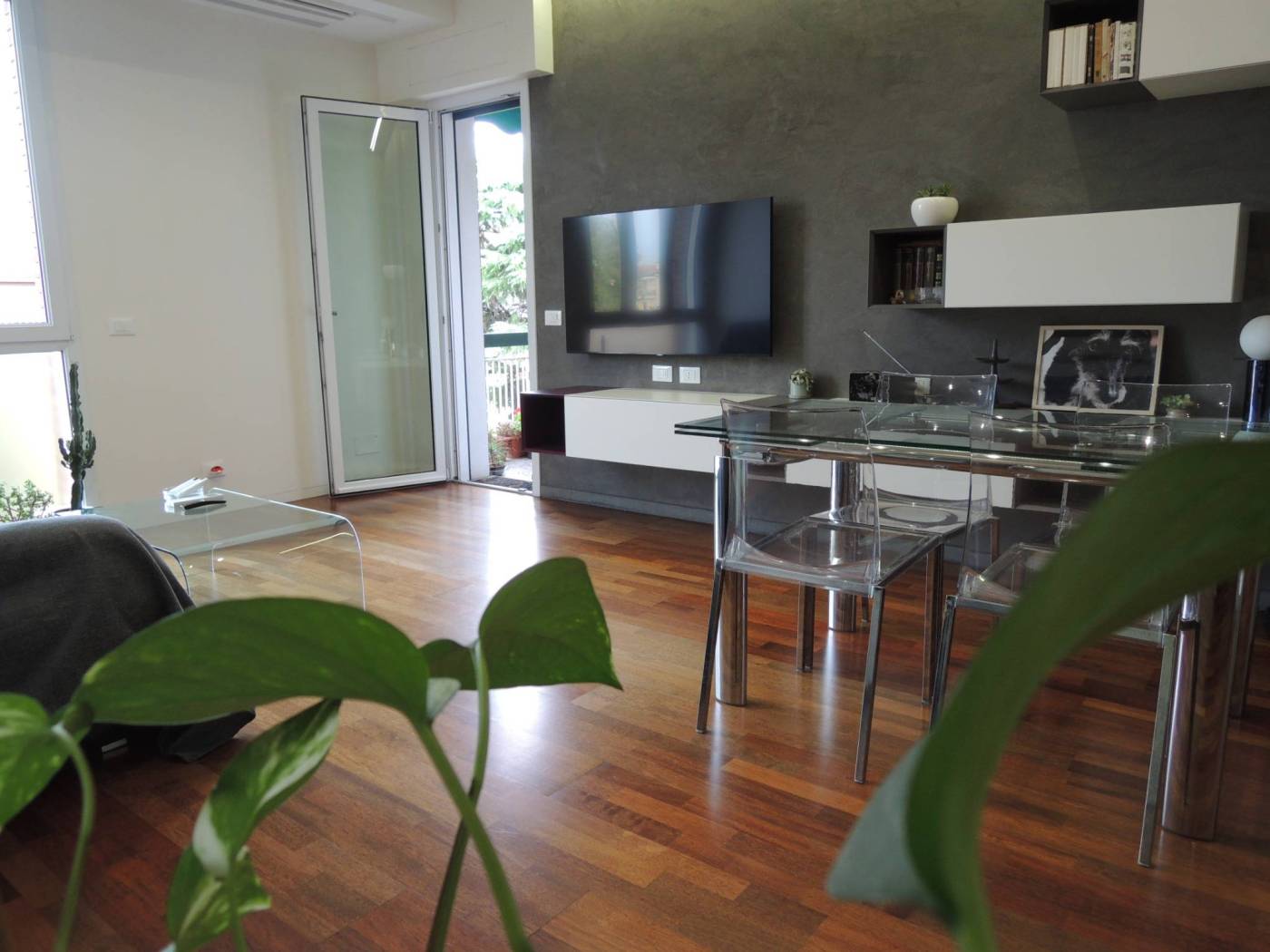 Salone
